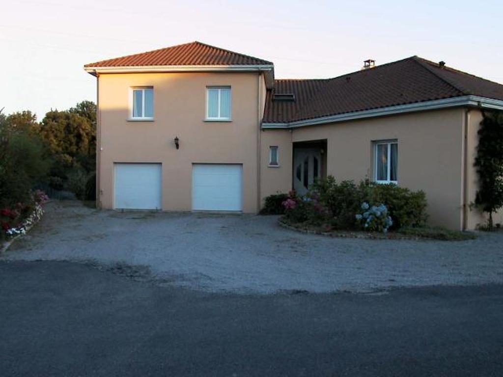 Chambres D'Hotes De L'Auraine Limoges Exteriör bild